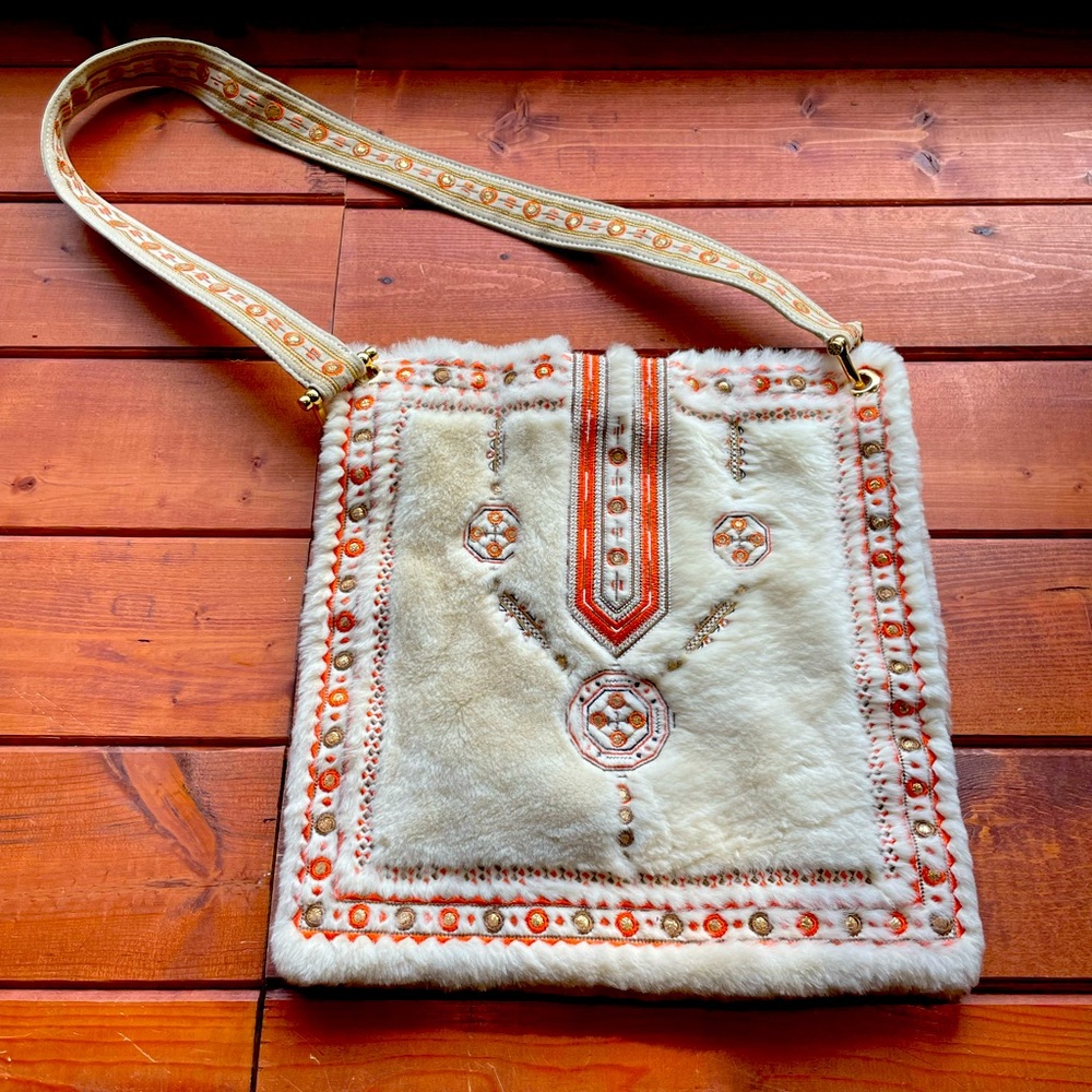 Tory Burch vintage shearling handbag☁️